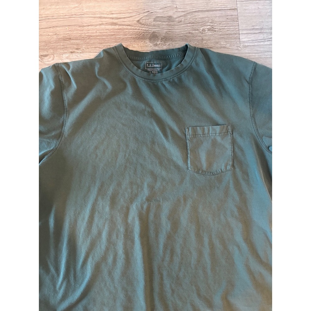 LL Bean Mens Traditional Fit Pocket T-Shirt Green Cotton Crewneck Large preppy - Picture 2 of 6